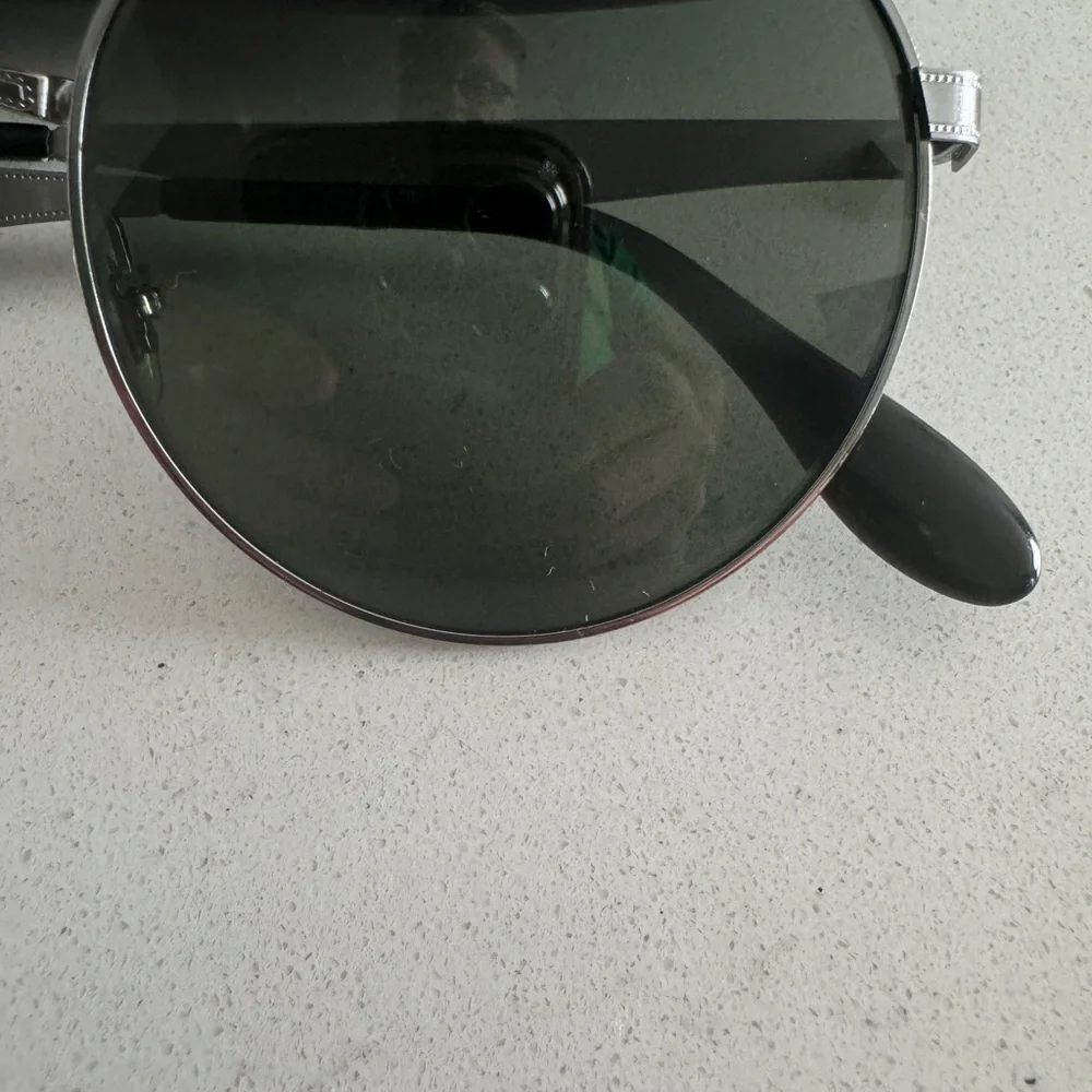 Ray-Ban 90s Style Metallic Silver Sunglasses with Dark Green Lenses - Picture 6 of 12